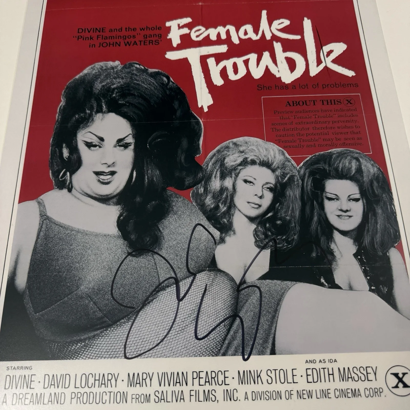 John Waters — JOHN WATERS SIGNED FEMALE TROUBLE 12x18 PHOTO PINK FLAMINGOS RARE JSA COA, изображение 2