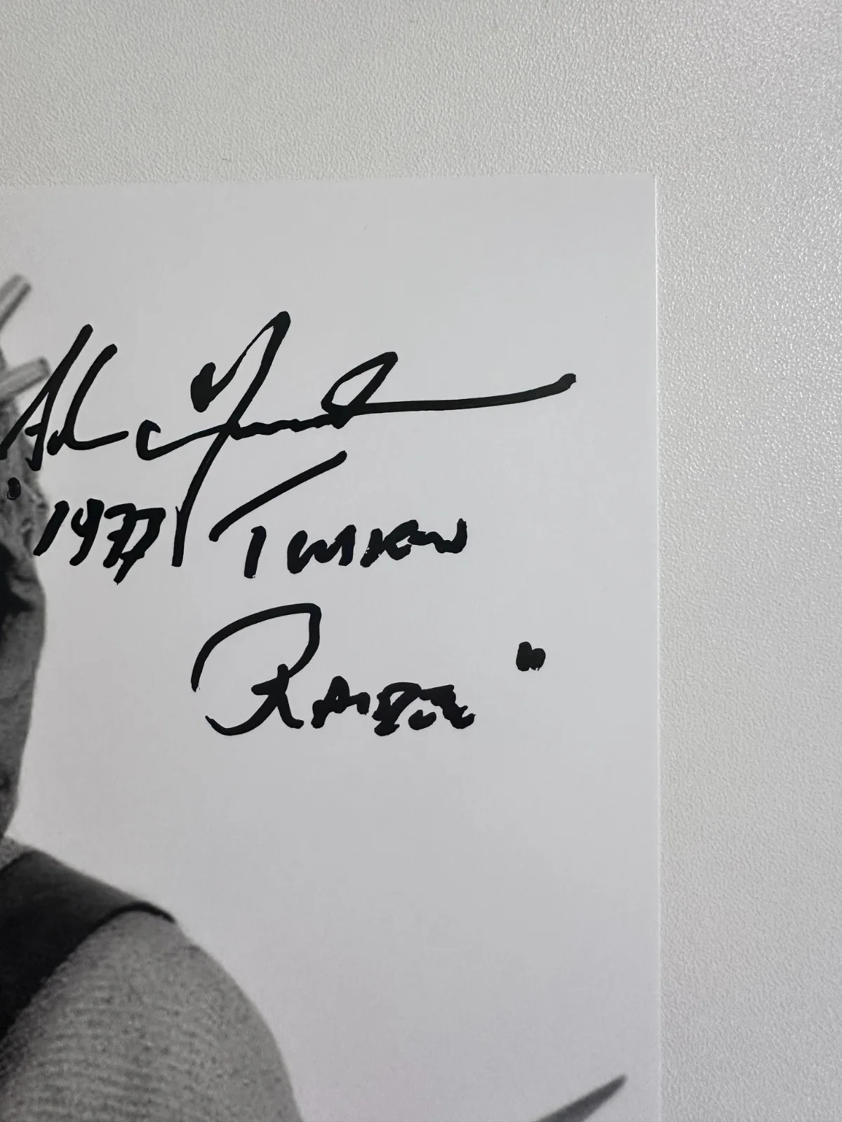 Alan Fernandes — Alan Fernandes Signed 8x10 Star Wars EpIV 1977 Tusken Raider Autograph, image 3