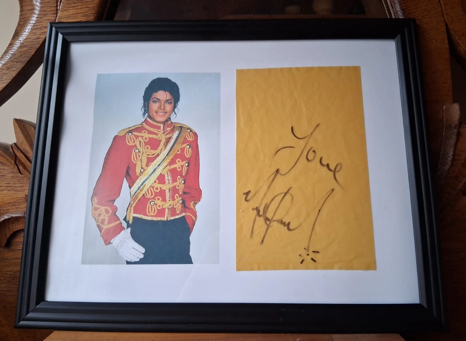Michael Jackson Autographed Signed Golden Plastic Pouch with Photograph in Frame, image 5