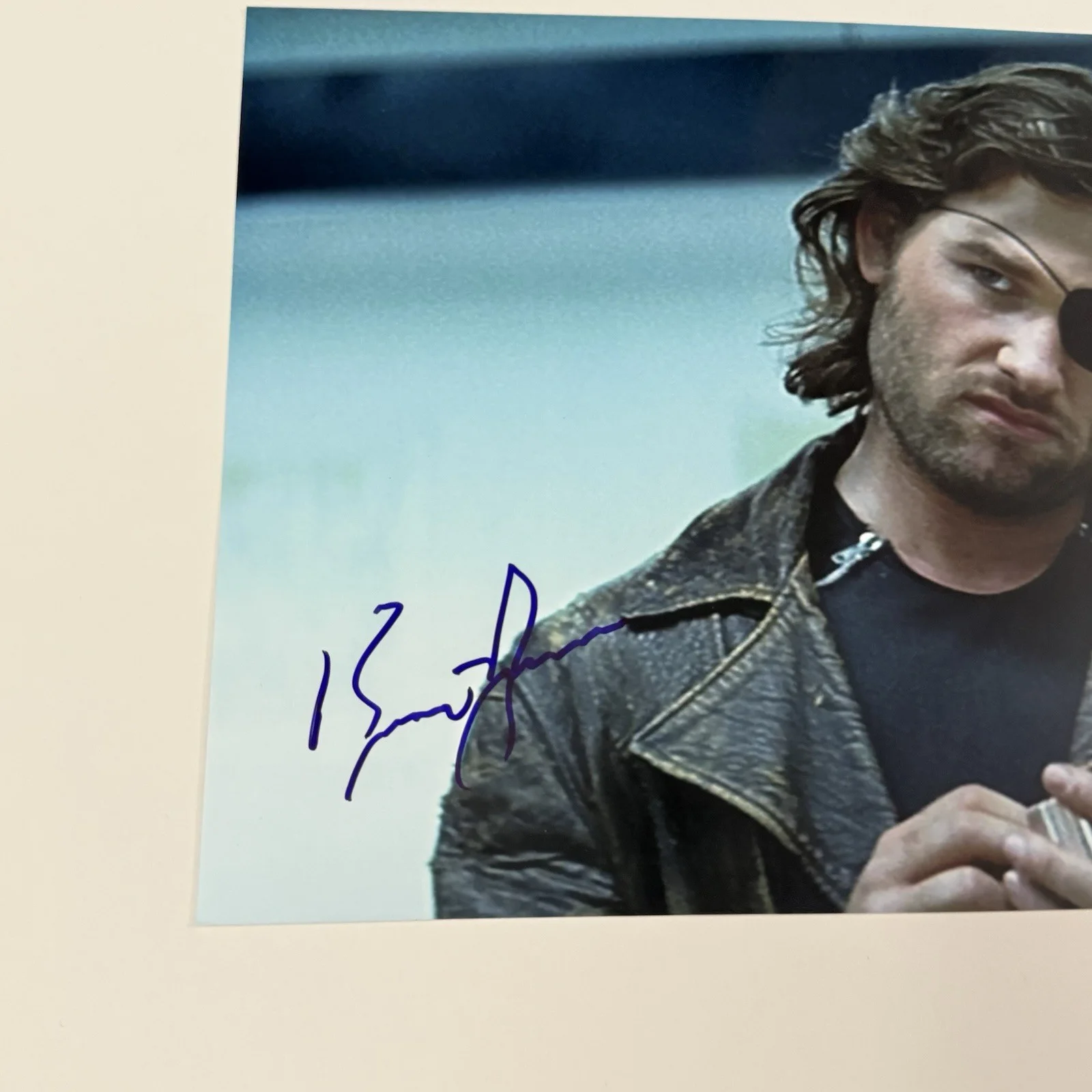 Kurt Russell — KURT RUSSELL SIGNED ESCAPE FROM NEW YORK 8x10 PHOTO OVERBOARD TOMBSTONE JSA COA, изображение 2