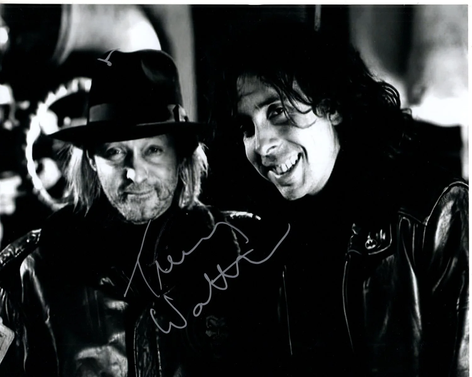 Tracey Walter — TRACEY WALTER Signed Autographed 8x10 BATMAN BOB THE GOON w/ TIM BURTON Photo
