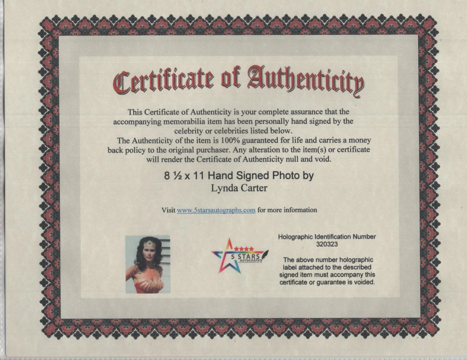 LYNDA CARTER WONDER WOMAN AUTOGRAPHED 8 1/2 X 11 COLOR PHOTO / COA, изображение 2