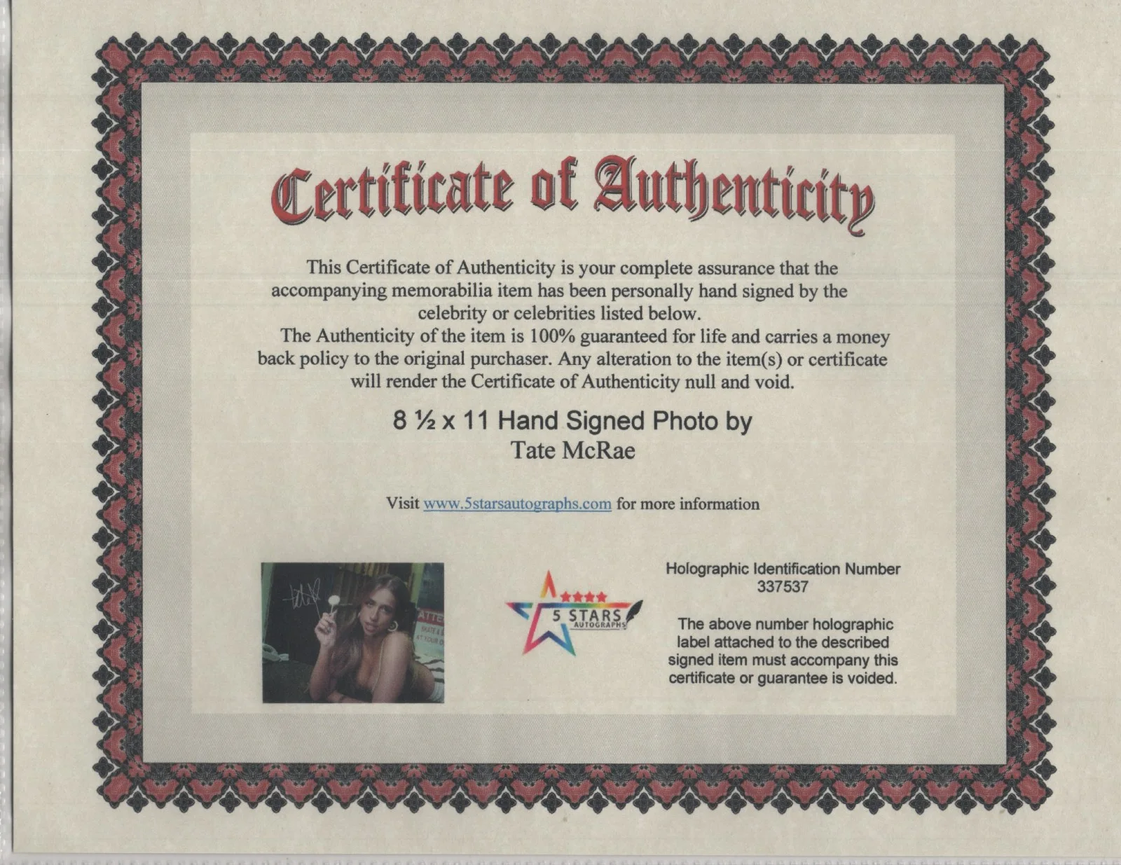 TATE McRAE AUTOGRAPHED 8 1/2 X 11 AWESOME PHOTO / COA, изображение 2