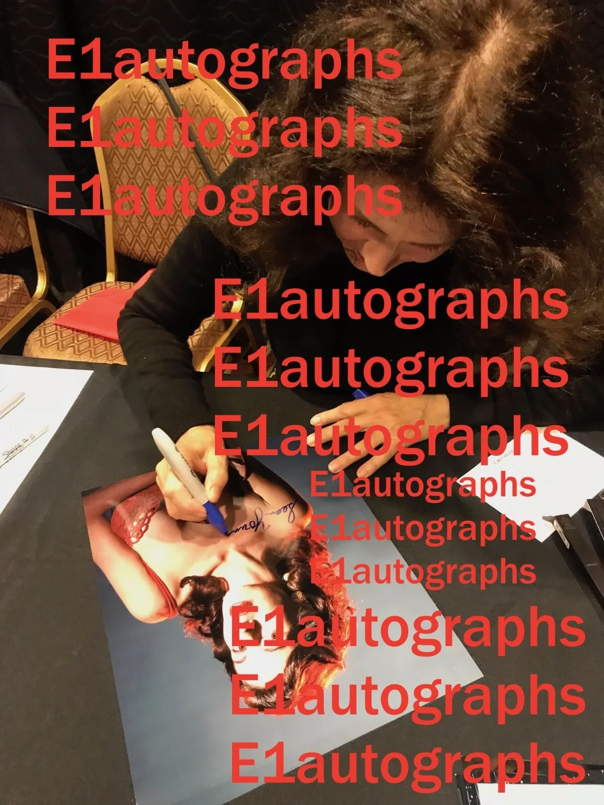 Sean Young — Sean Young Signed 11x14 Photo. “Best Wishes”. Exact Proof. Blade Runner, изображение 3