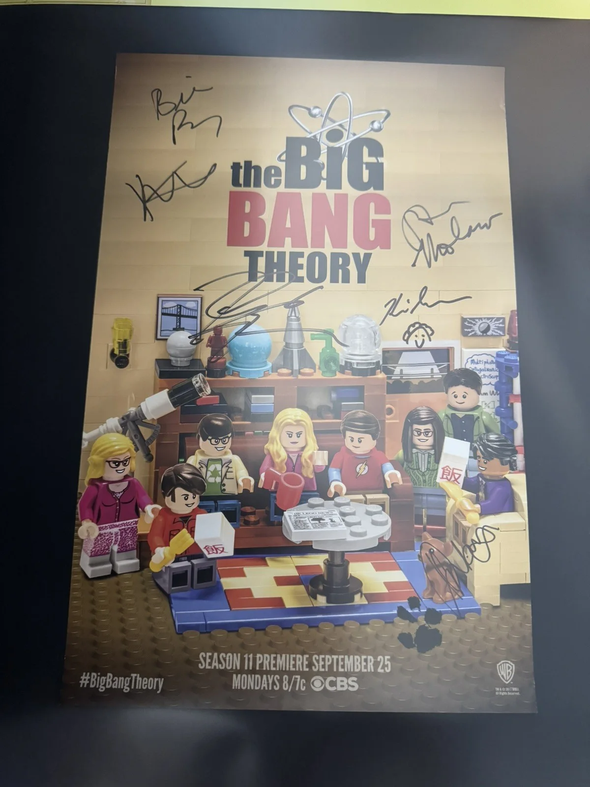 Kaley Cuoco, Johnny Galecki, Kunal Nayyar — Big Bang Theory 6 Autographs 11X17 Poster SDCC Lego, изображение 4