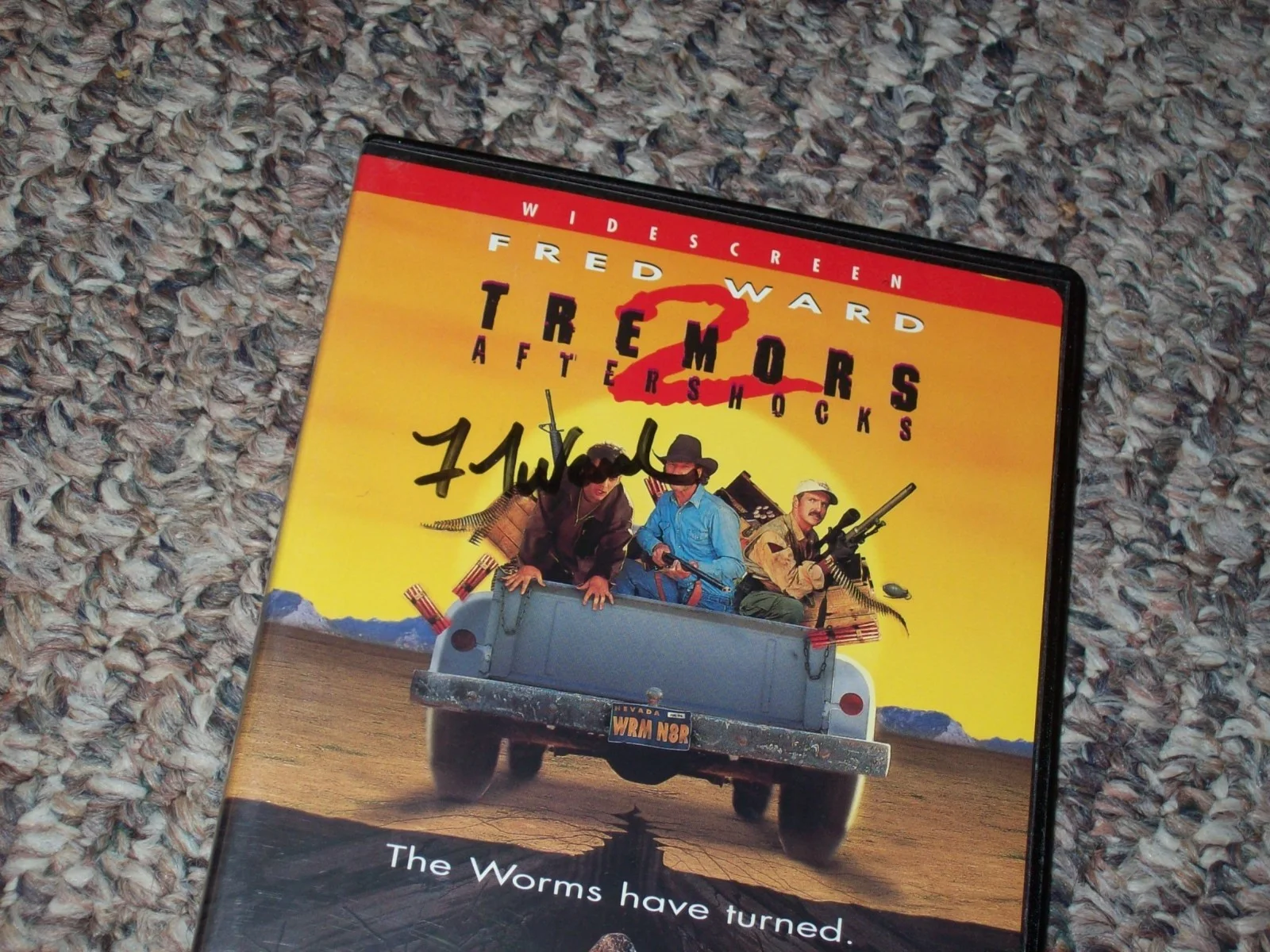 Fred Ward Hand Signed Autographed Tremors Aftershocks DVD Movie, image 2