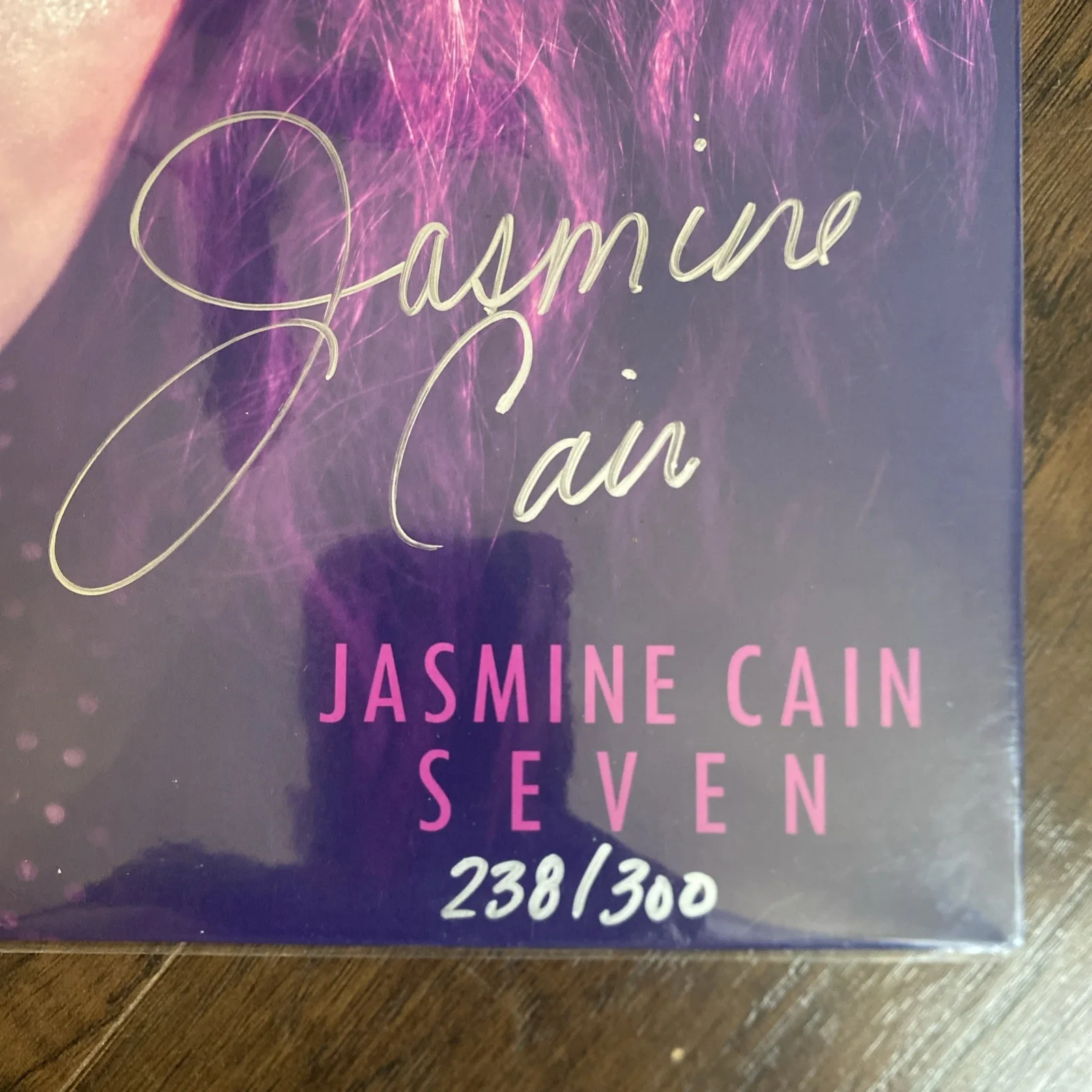 Jasmine Cain Seven Album Signed Limited Edition (238/300), изображение 2