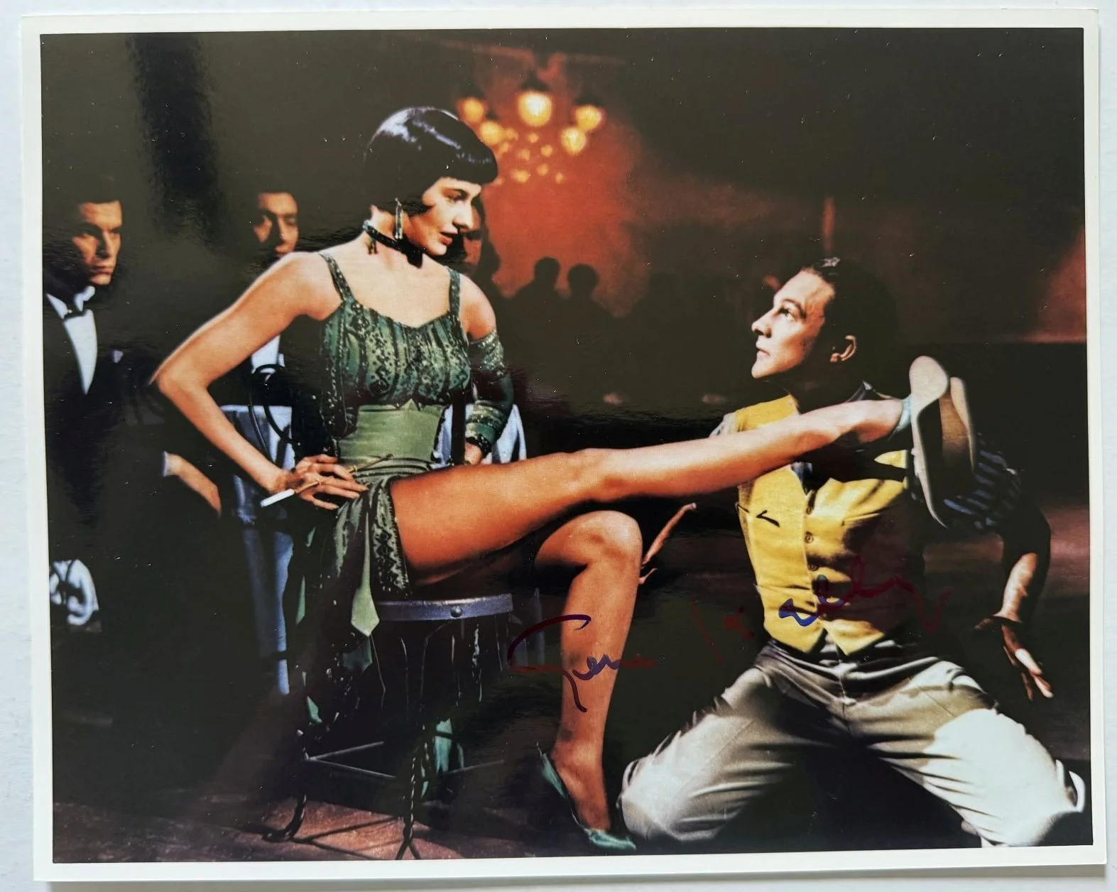 Gene Kelly — Gene Kelly (d. 1996) Signed Autographed Glossy 8x10 Photo - Mueller COA