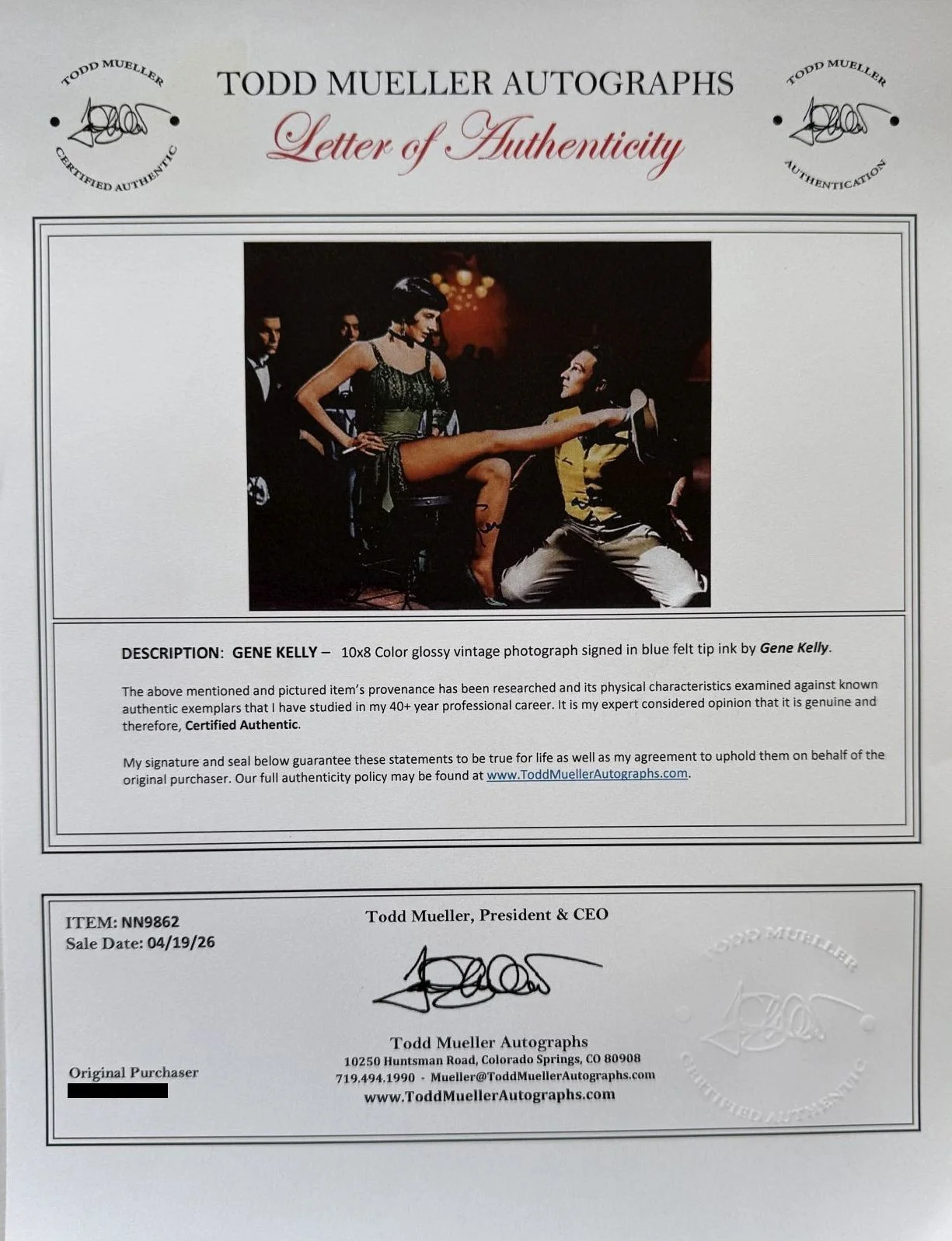 Gene Kelly — Gene Kelly (d. 1996) Signed Autographed Glossy 8x10 Photo - Mueller COA, изображение 2