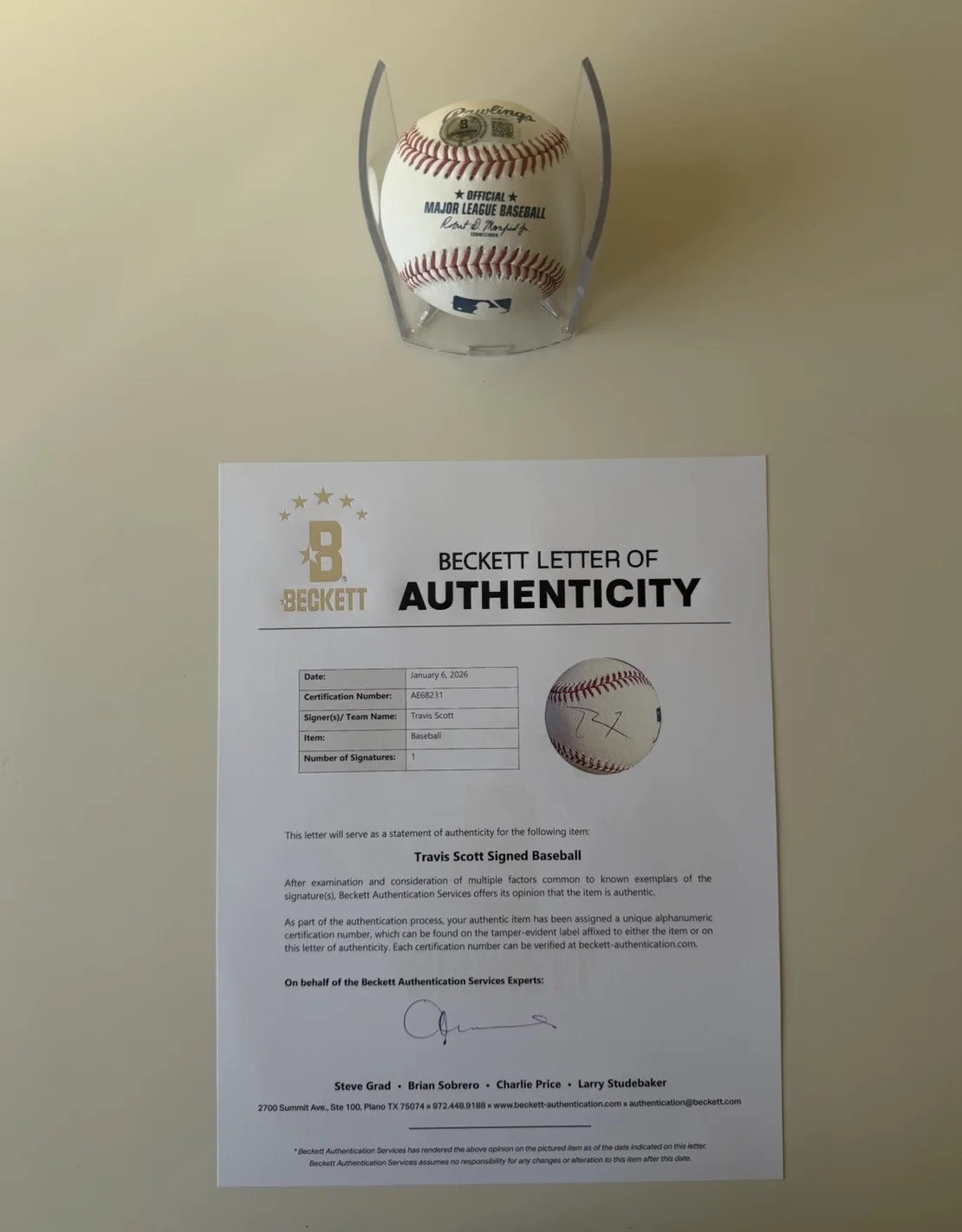 Travis Scott Rapper Autographed Baseball Rare Houston Beckett LOA, изображение 2