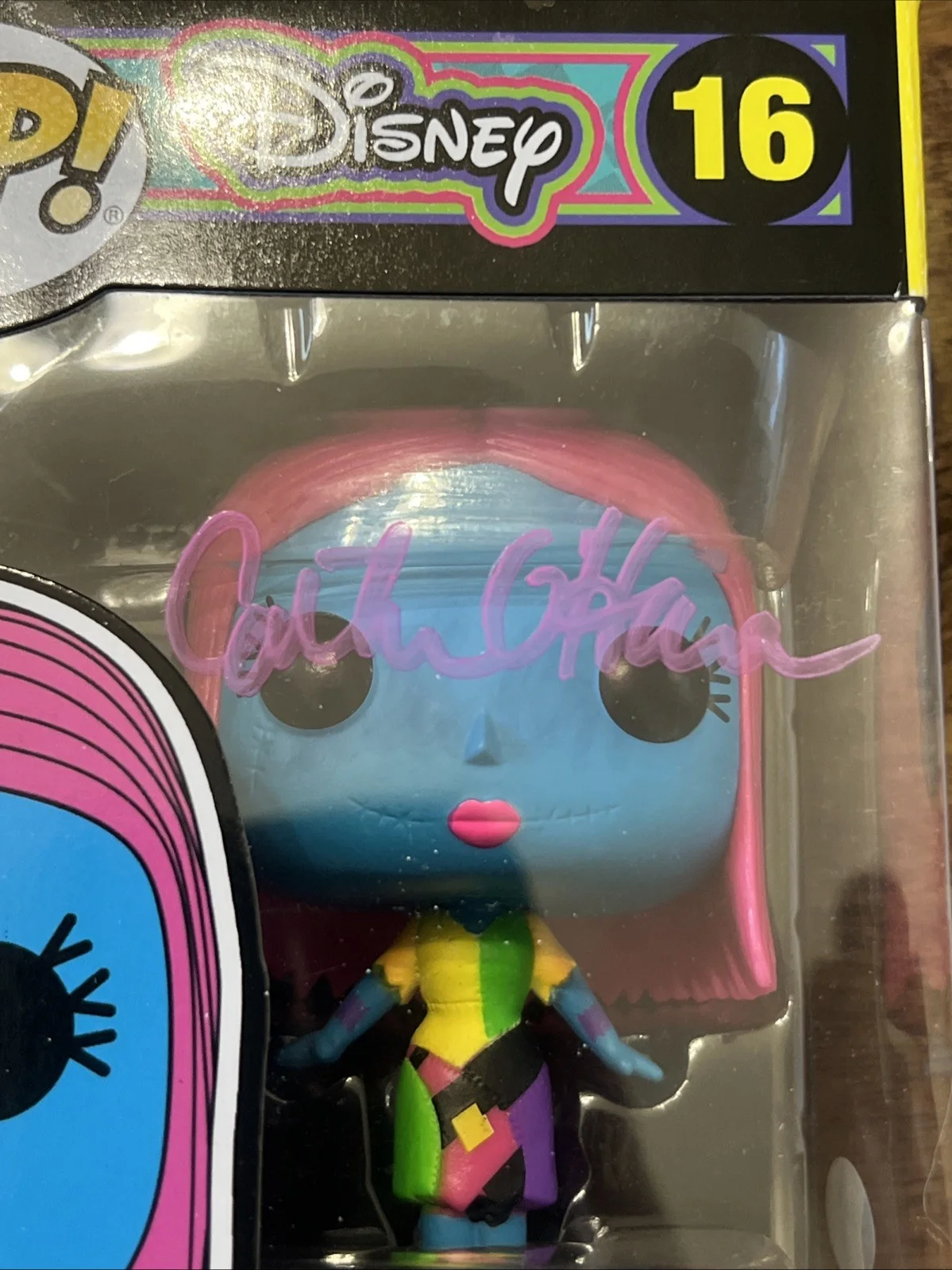 Catherine O'Hara — Catherine O'Hara Signed Sally Funko POP JSA Coa Disney Autographed, изображение 2
