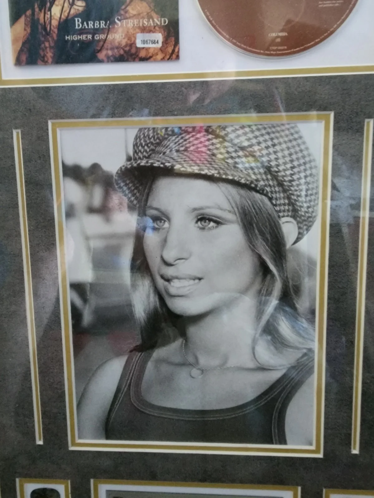 Barbara streisand signed c d cover deluxe framed, image 2
