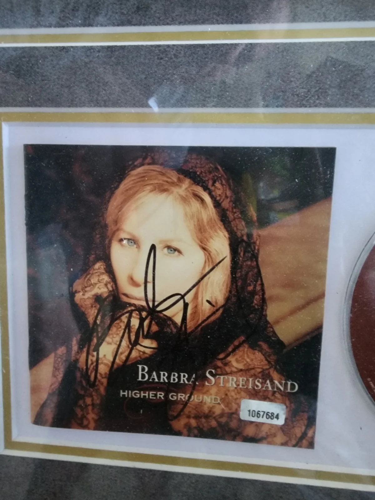 Barbara streisand signed c d cover deluxe framed, image 3