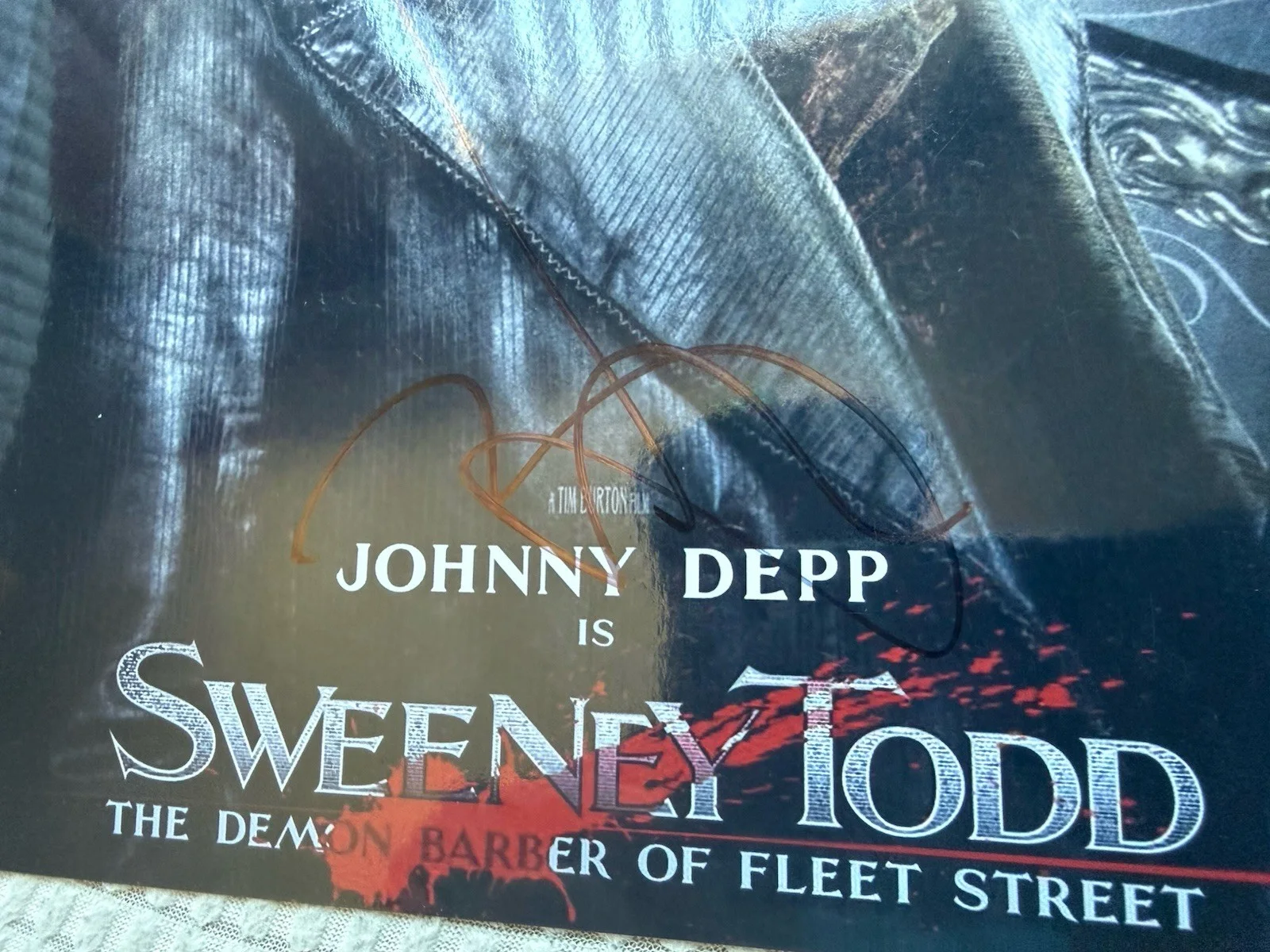 johnny depp — JOHNNY DEPP SIGNED AUTOGRAPHED SWEENEY TODD THE DEMON BARBER 10x8 PHOTO W/COA, image 2