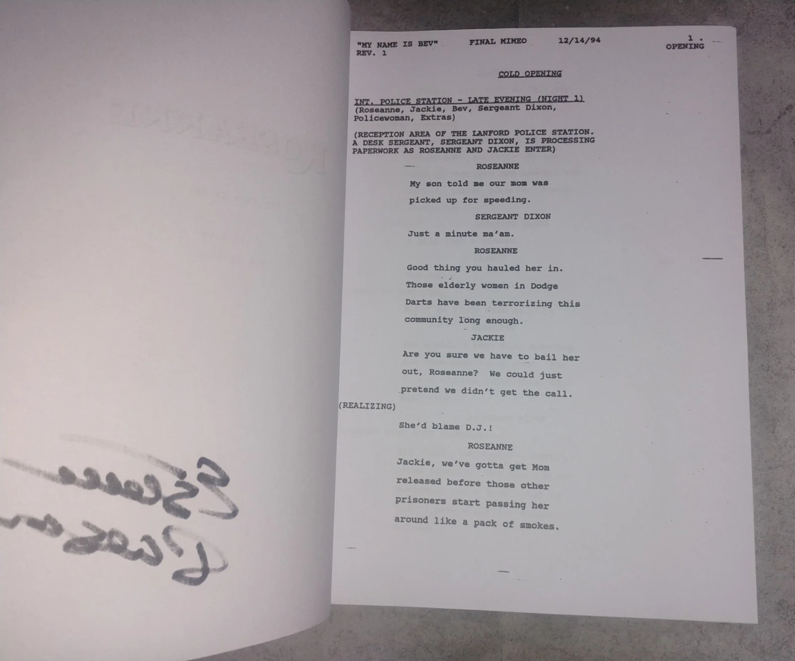 Estelle Parsons Hand Signed Roseanne Script COA - NO US TARIFFS, image 4