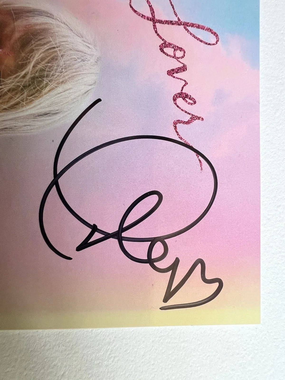 TAYLOR SWIFT SIGNED LOVER CD BOOKLET COA INCLUDED -OFFERS WELCOME!, изображение 3