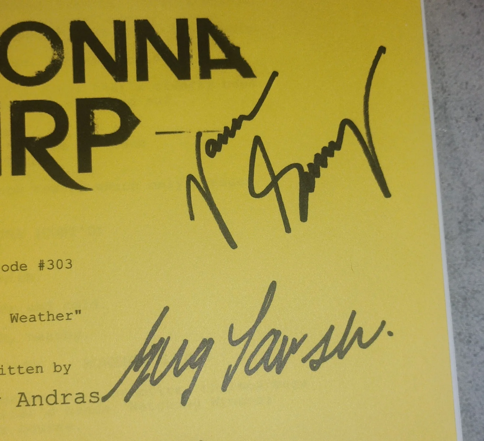 Wynonna Earp 6x Cast Hand Signed Script COA Melanie Scrofano, Tim Rozon, image 4
