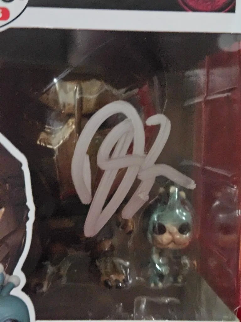 DIMITRIUS SCHUSTER KOLOAMATANGI — DIMITRIUS SCHUSTER KOLOAMATANGI SIGNED FUNKO POP! 1932 PREDATOR DEK WITH BUD COA, изображение 2
