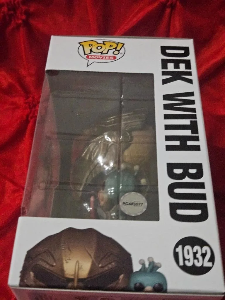 DIMITRIUS SCHUSTER KOLOAMATANGI — DIMITRIUS SCHUSTER KOLOAMATANGI SIGNED FUNKO POP! 1932 PREDATOR DEK WITH BUD COA, изображение 3