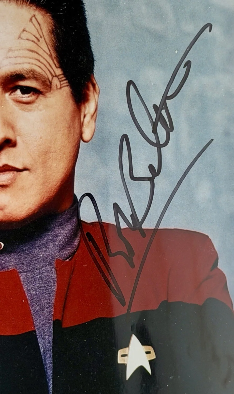 Robert Beltran — Robert Beltran Signed 8x10 Photo Star Trek Voyager Chakotay Autograph, изображение 2