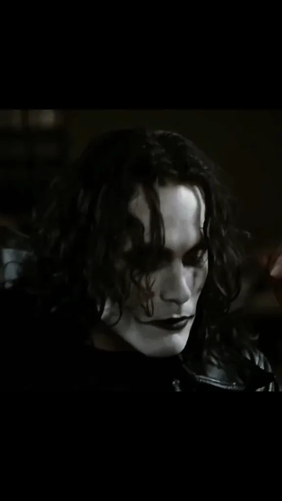 Signed #2 of 2 The Crow Eric Draven Hand-Finished Variable Edition 1994 Aurelian, image 2