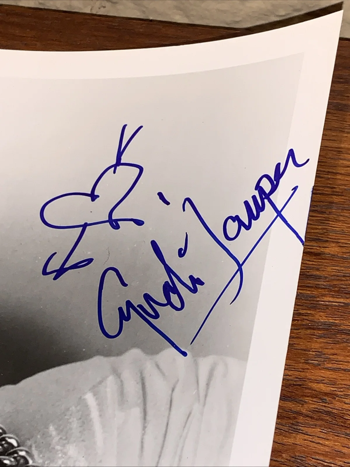 CYNDI LAUPER AUTHENTIC HAND SIGNED & INSCRIBED IN PERSON AUTOGRAPHED 8x10, изображение 5