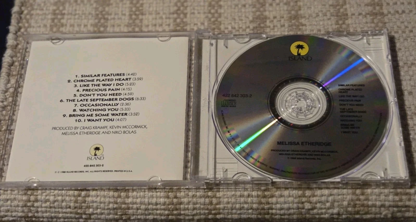 Melissa Etheridge – Melissa Etheridge Self-Titled Signed Autograph CD Cover, image 3