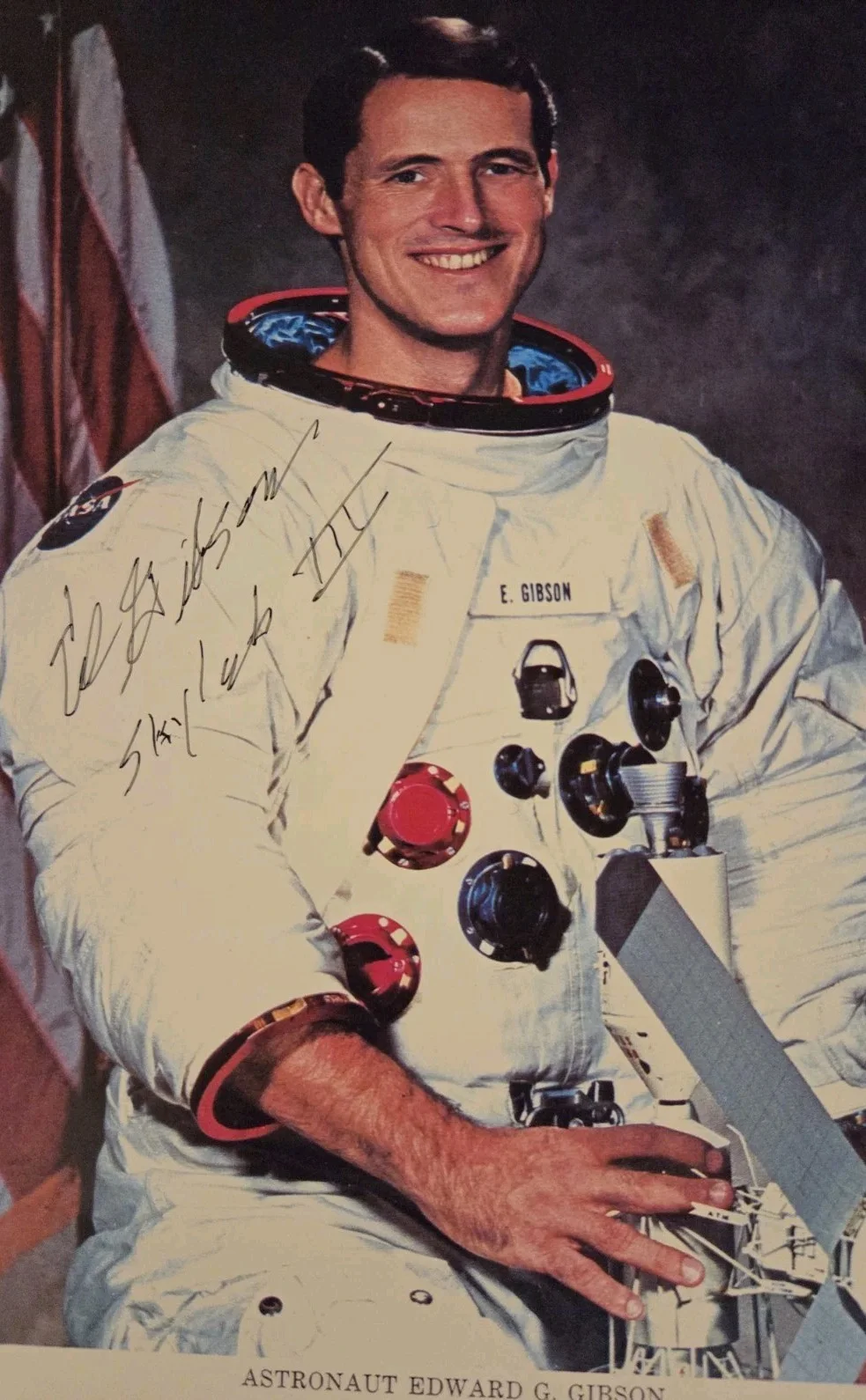 Edward Gibson — Edward G. Gibson SKYLAB ASTRONAUT hand signed NASA 8.5x11 LITHO PHOTO, image 2