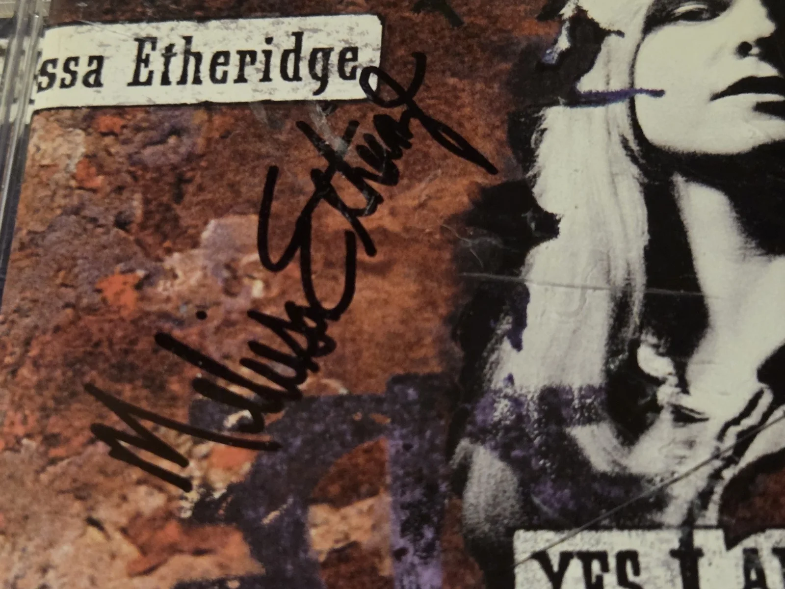 Melissa Etheridge - YES I AM - Signed Autograph CD Cover, image 2