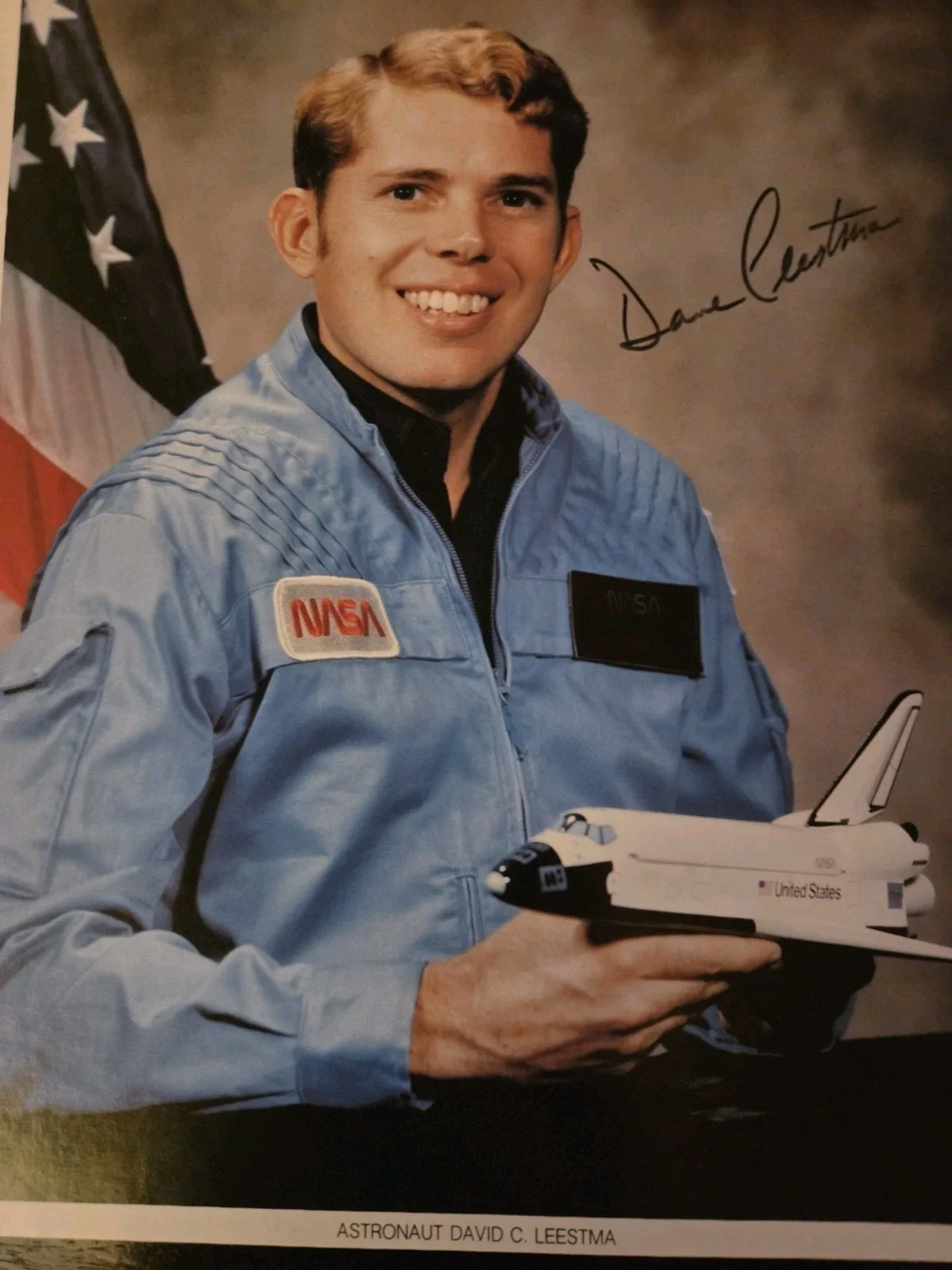 David Leestma — David Leestma 3X Space Shuttle Astronaut Signed Original NASA 8x10 Litho Photo, изображение 2