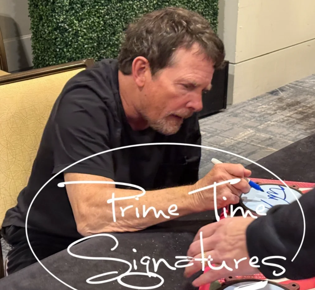 MICHAEL J FOX — Back to the Future Cast Signed Hoverboard Michael J Fox Lloyd +2 Beckett Witness, image 2