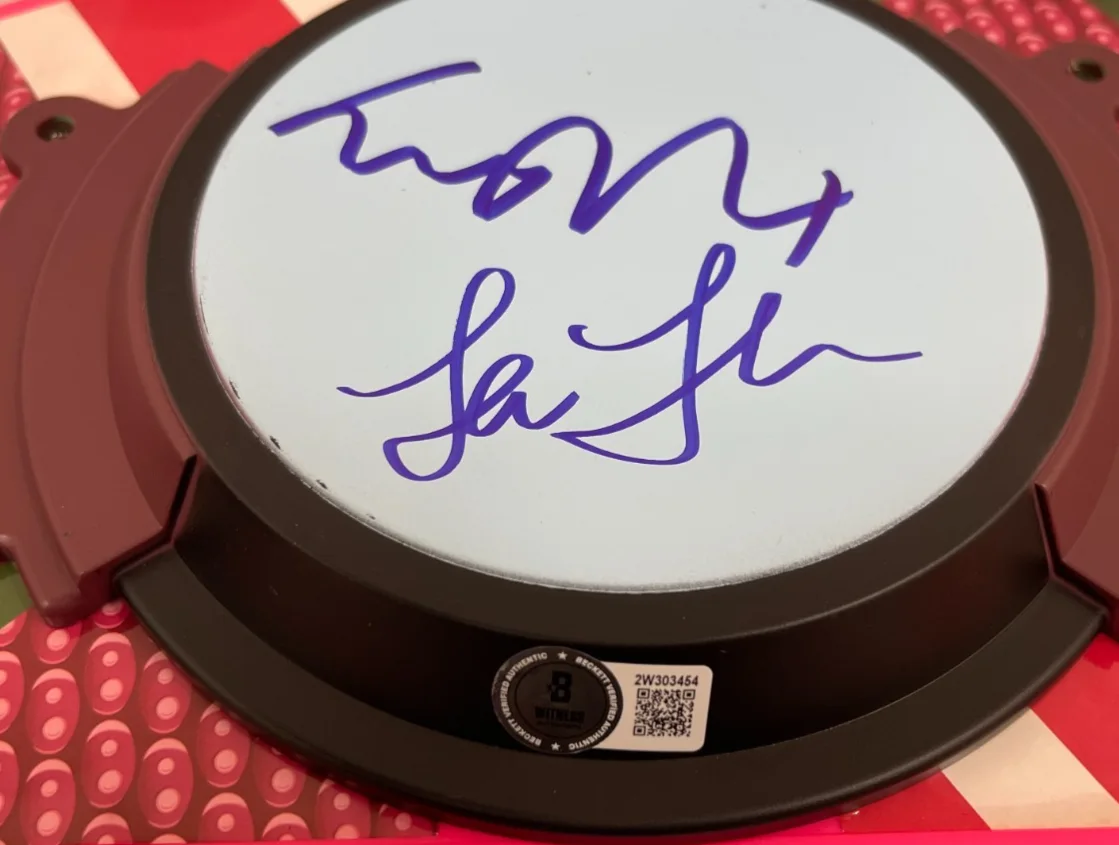 MICHAEL J FOX — Back to the Future Cast Signed Hoverboard Michael J Fox Lloyd +2 Beckett Witness, image 4