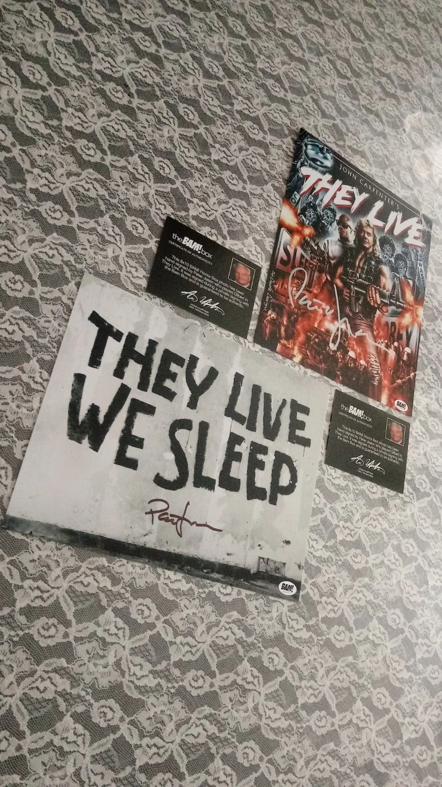 Peter Jason — LOT of 2 SIGNED Peter Jason THEY LIVE Photos AUTOGRAPHED The BAM! Box COA, изображение 2
