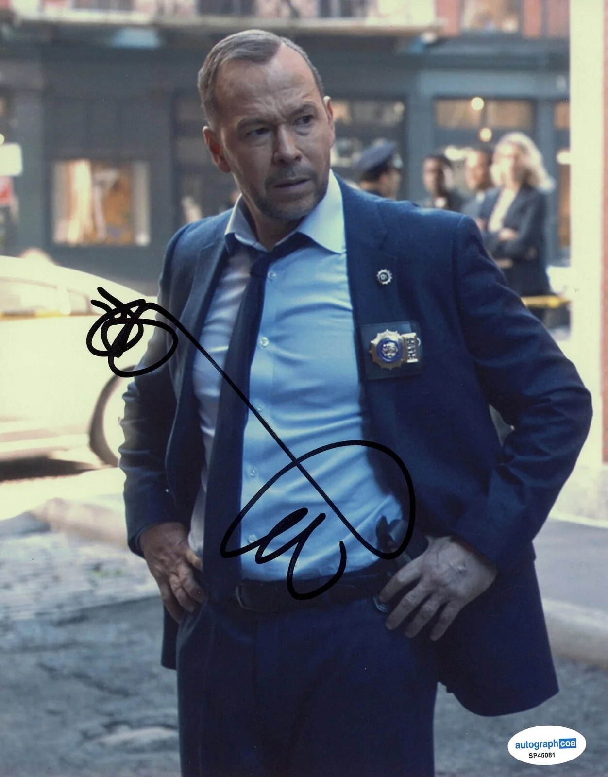 Donnie Wahlberg — Donnie Wahlberg signed "BLUE BLOODS" 8x10 Photo h EXT PROOF Boston Blue ACOA COA, изображение 4