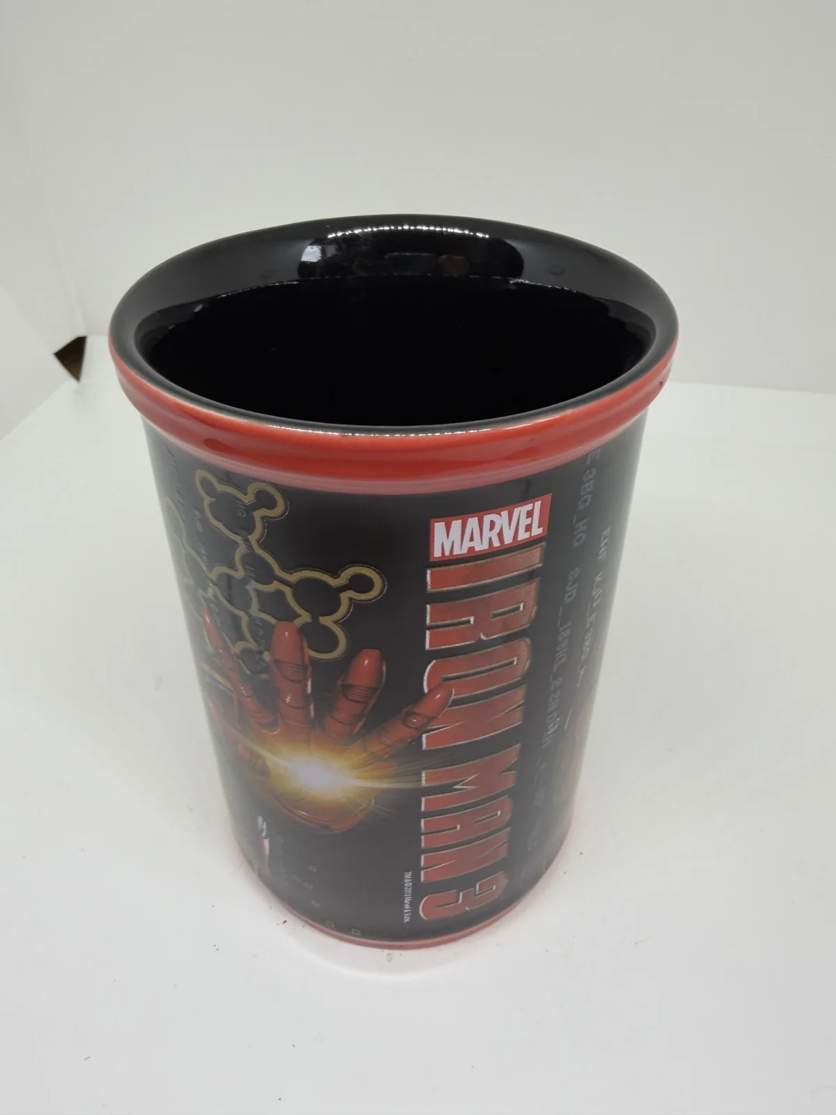 Disney Marvel 2013 Iron Man 3 large mug I excellent condition 13cm tall, image 2