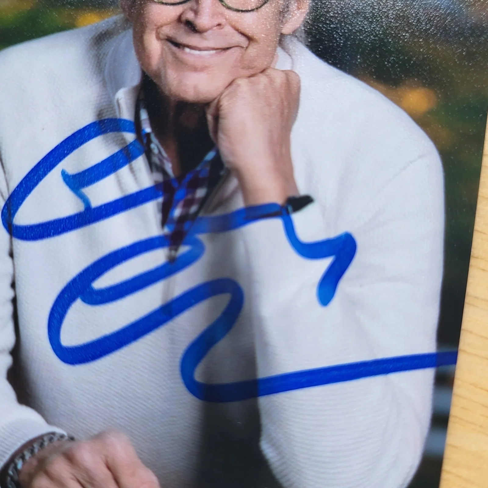 Chevy Chase — Chevy Chase Approximately 3.5x2.5 Hand Signed 4x6 Autograph, image 2