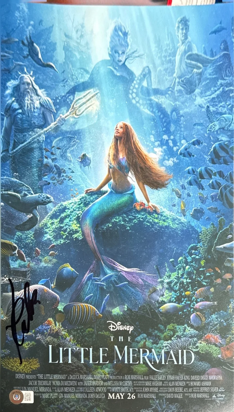 Halle Bailey — Halle Bailey Signed 11x17 Disney The Little Mermaid Photo BAS BH33326, изображение 2