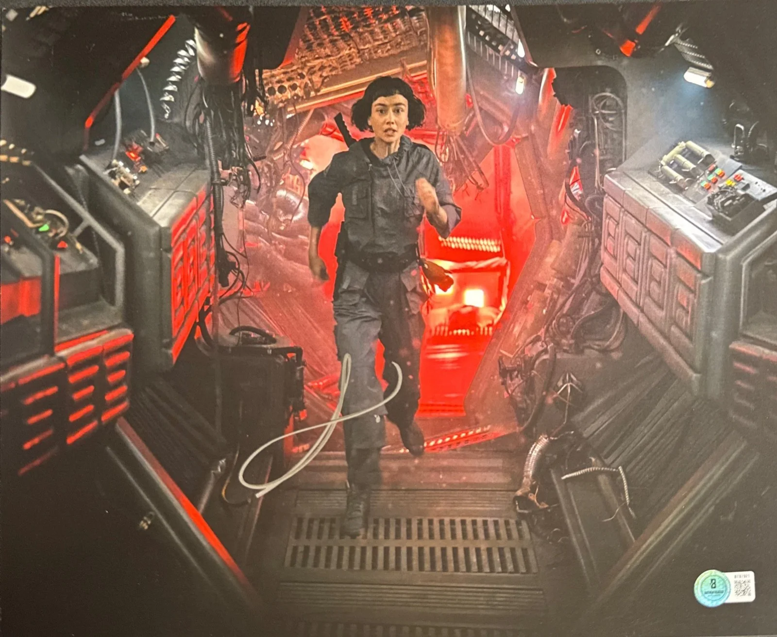 Sydney Chandler — Sydney Chandler Signed 11x14 Wendy Alien Earth Photo BAS BT97921, изображение 2