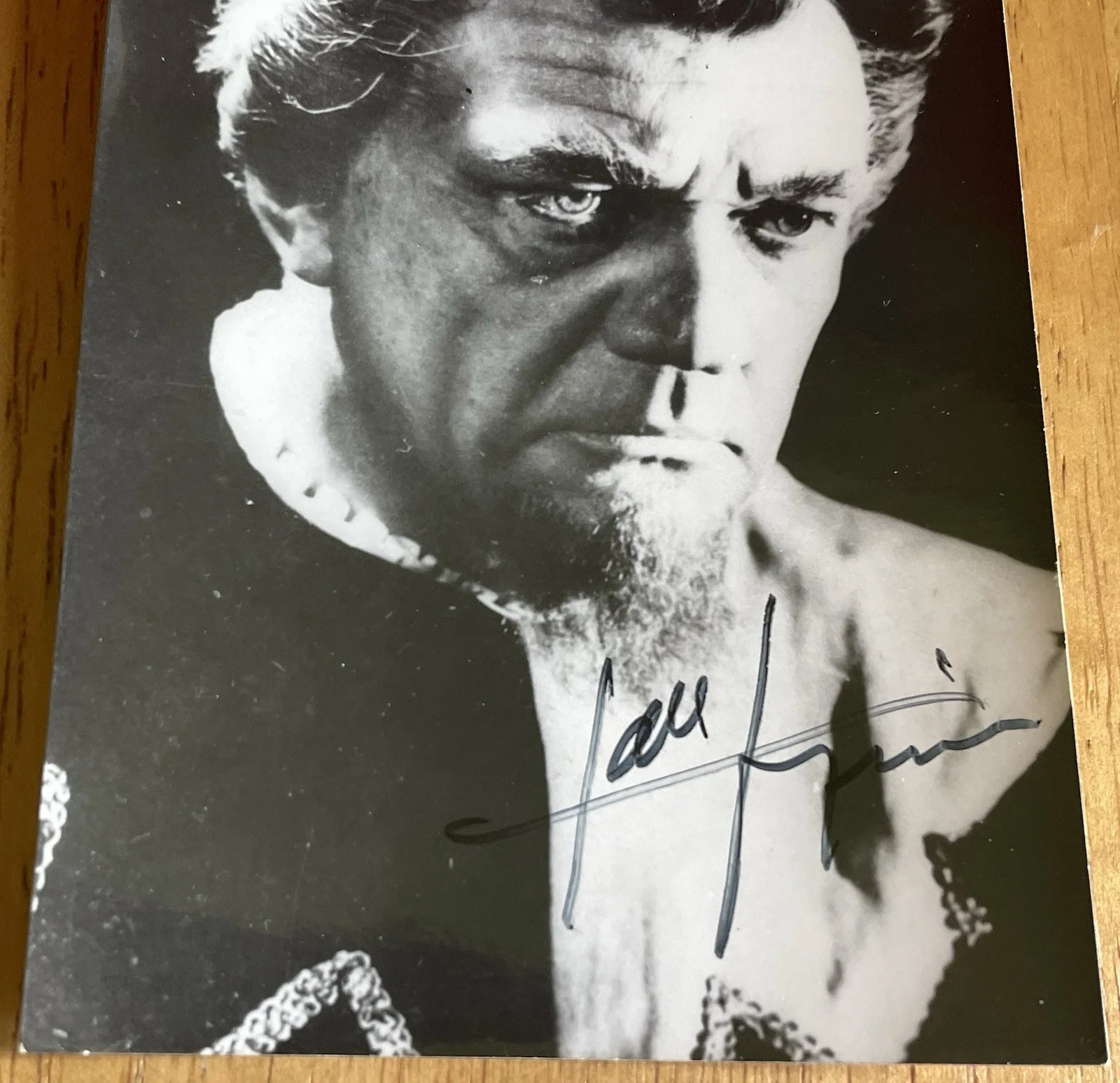 French Opera Baritone Gabriel Bacquier Autographed Photo in "Rigoletto", image 3