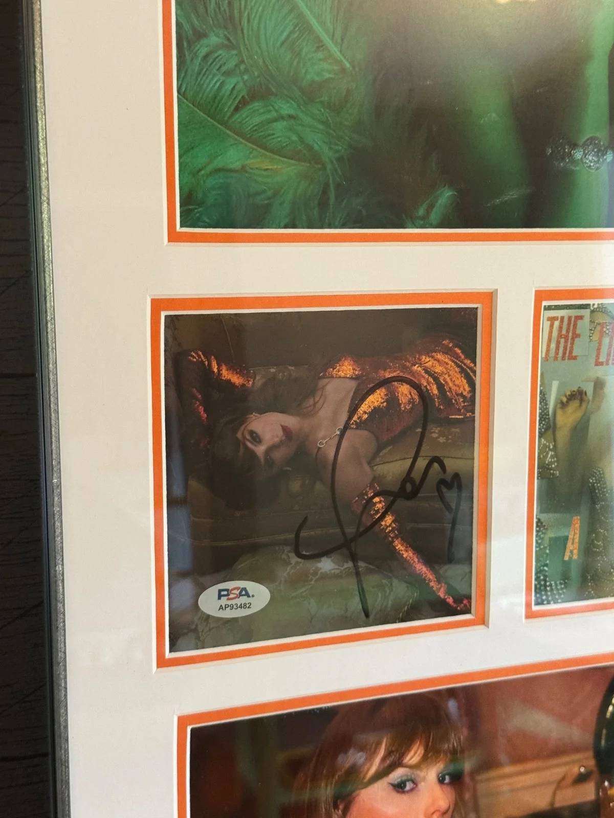 VERY RARE-Autographed Taylor Swift framed poster. 2006 debut album Taylor Swift, изображение 2