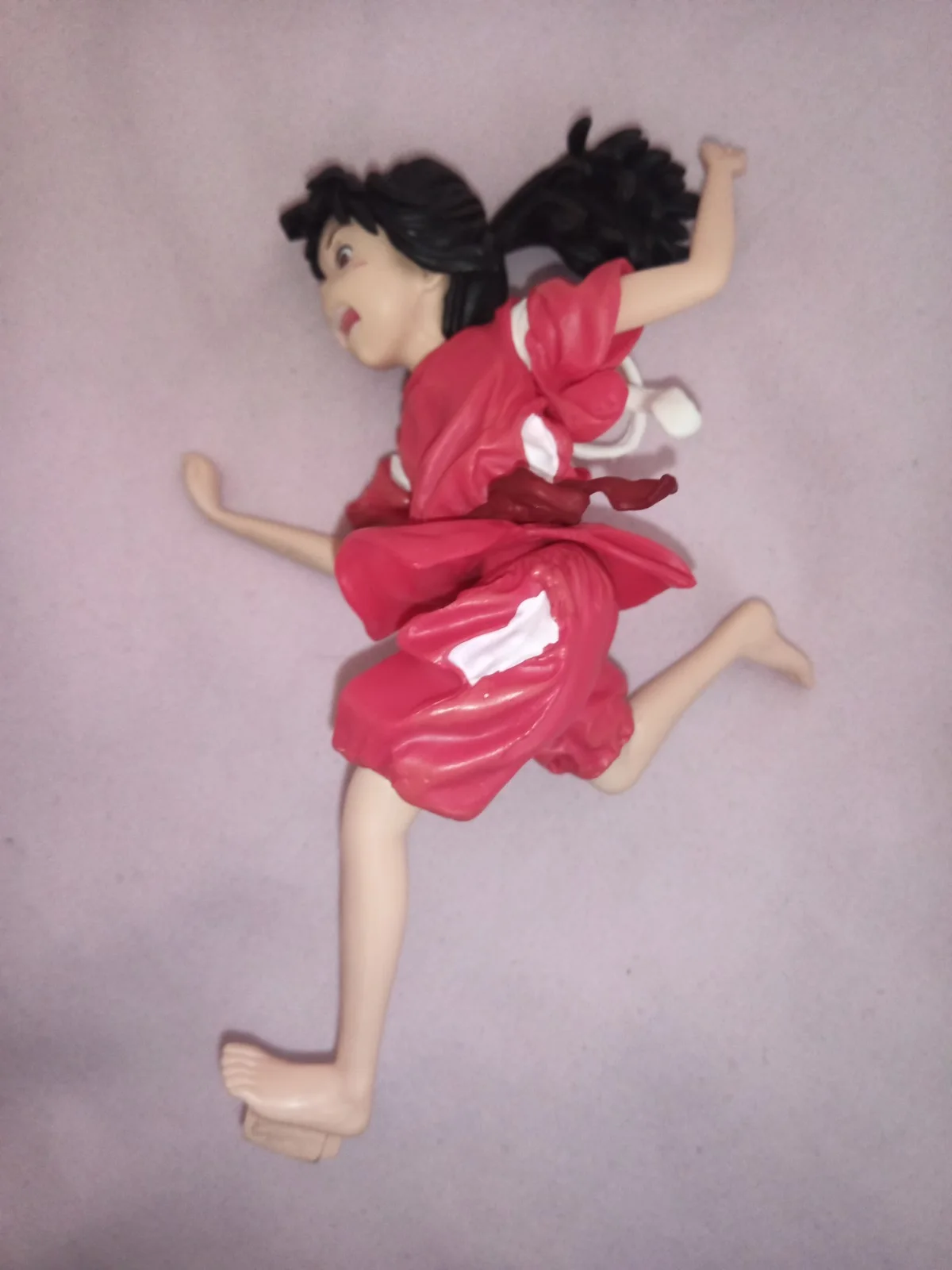 Studio Ghibli Spirited Away Chihiro Running Pipe Figure Statue 17cm, image 2