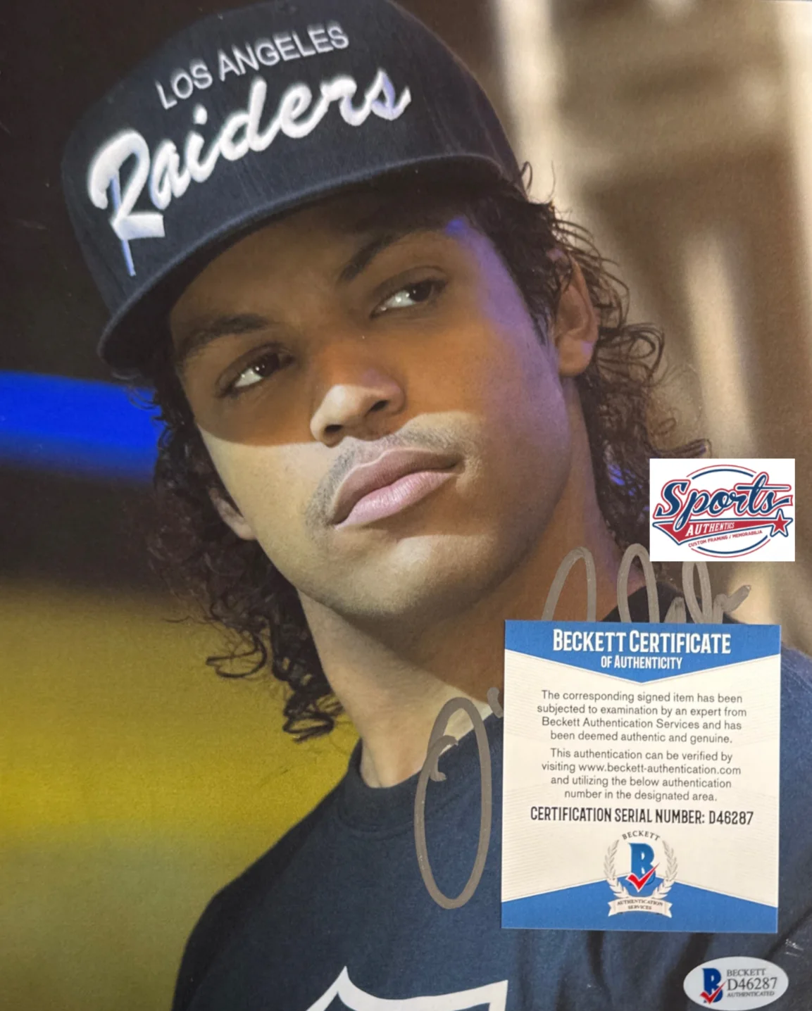 O'Shea Jackson Jr — O'shea Jackson Jr Signed 8x10 Straight Outta Compton Photo BAS D46287