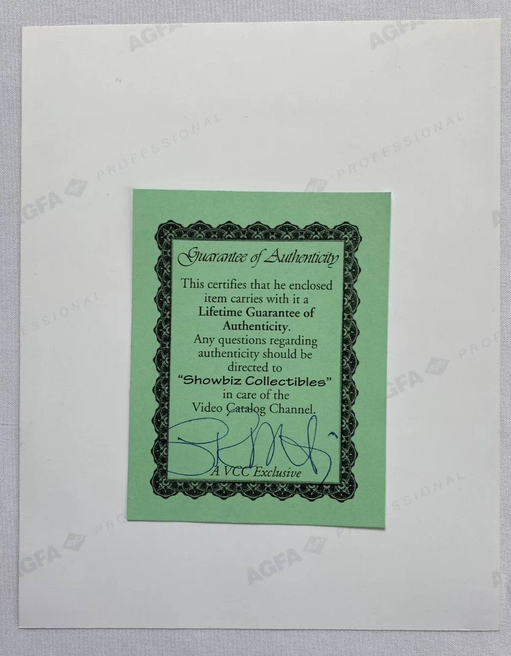 Jenny McCarthy — Jenny McCarthy Autograph 8x10 Photo With COA, image 2