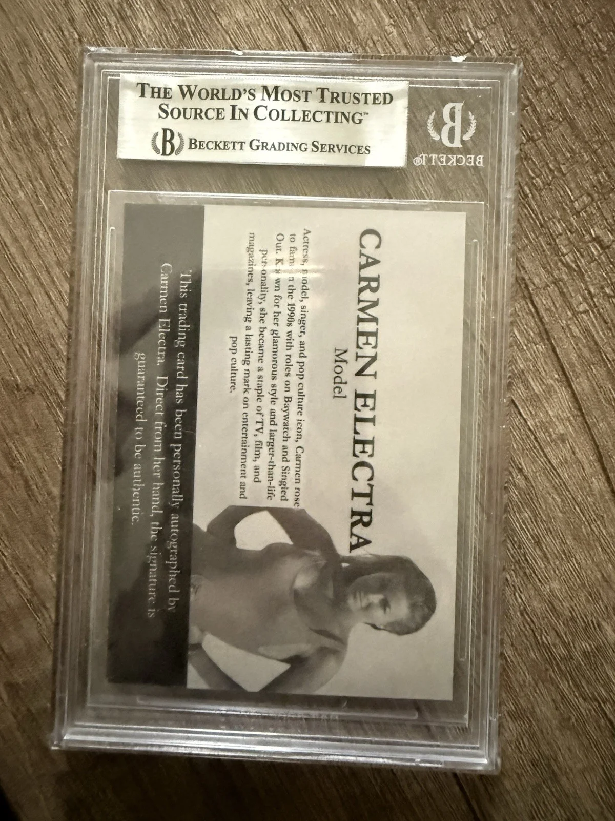 Carmen Electra — Carmen Electra Baywatch Signed Card (Beckett) Authentic Autograph, image 2