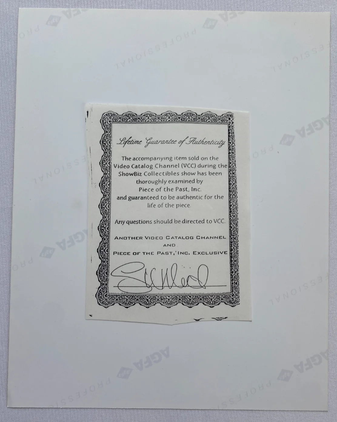 Autographed Tyra Banks Supermodel Sexy 8x10 Photo Signed with COA, image 2
