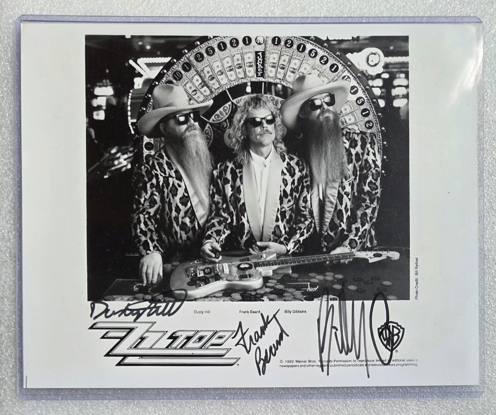 ZZ TOP SIGNED 8X10 PHOTO AUTOGRAPHED MUSIC BILLY GIBBONS DUSTY HILL FRANK BEARD, изображение 2