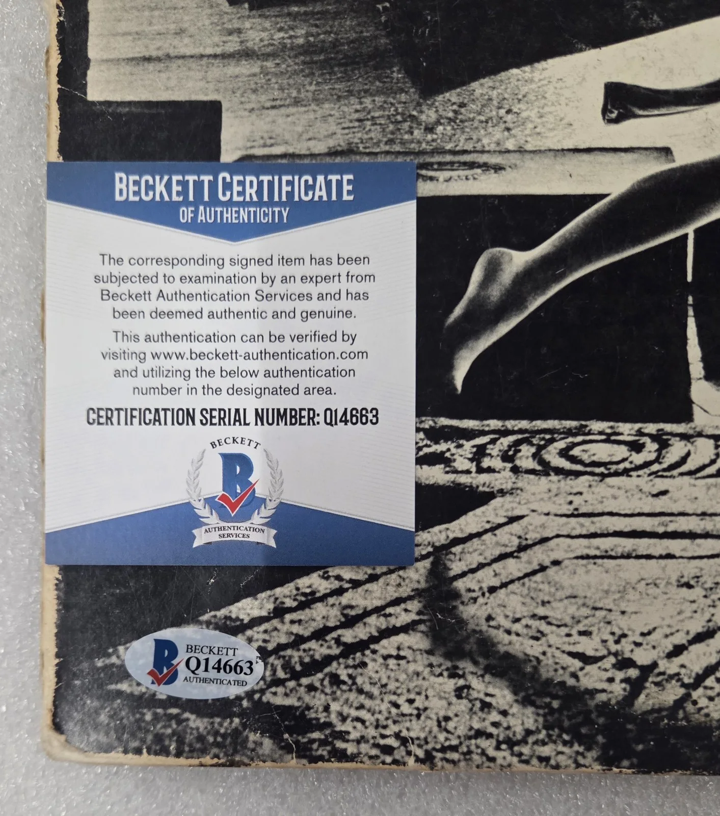 AL STEWART BAS BECKETT COA SIGNED RECORD AUTOGRAPHED PAST PRESNT FUTURE VINYL LP, image 2