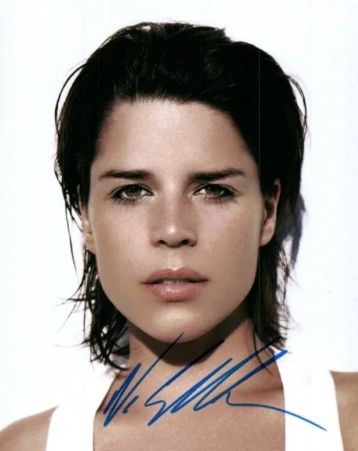 Never Campbell — Neve Campbell Autographed 8x10 Photograph Actress Scream Party of Five COA TTM