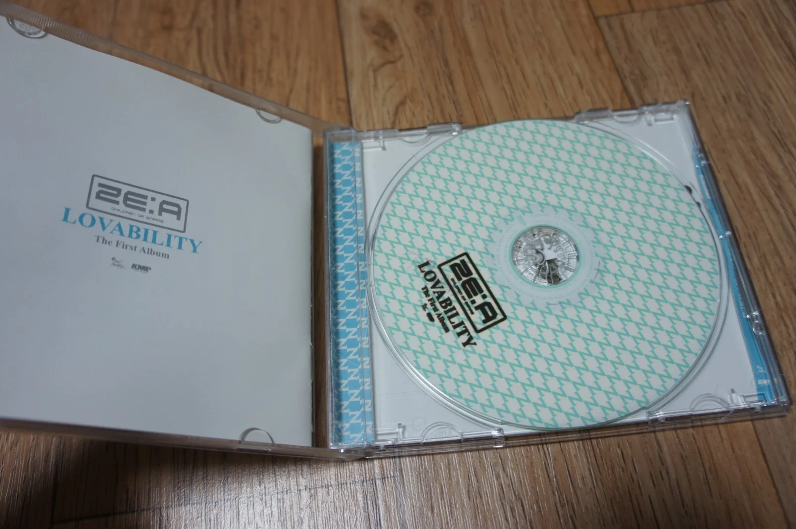 KOREA CD/ZE:A 1st Album Lovability, image 3