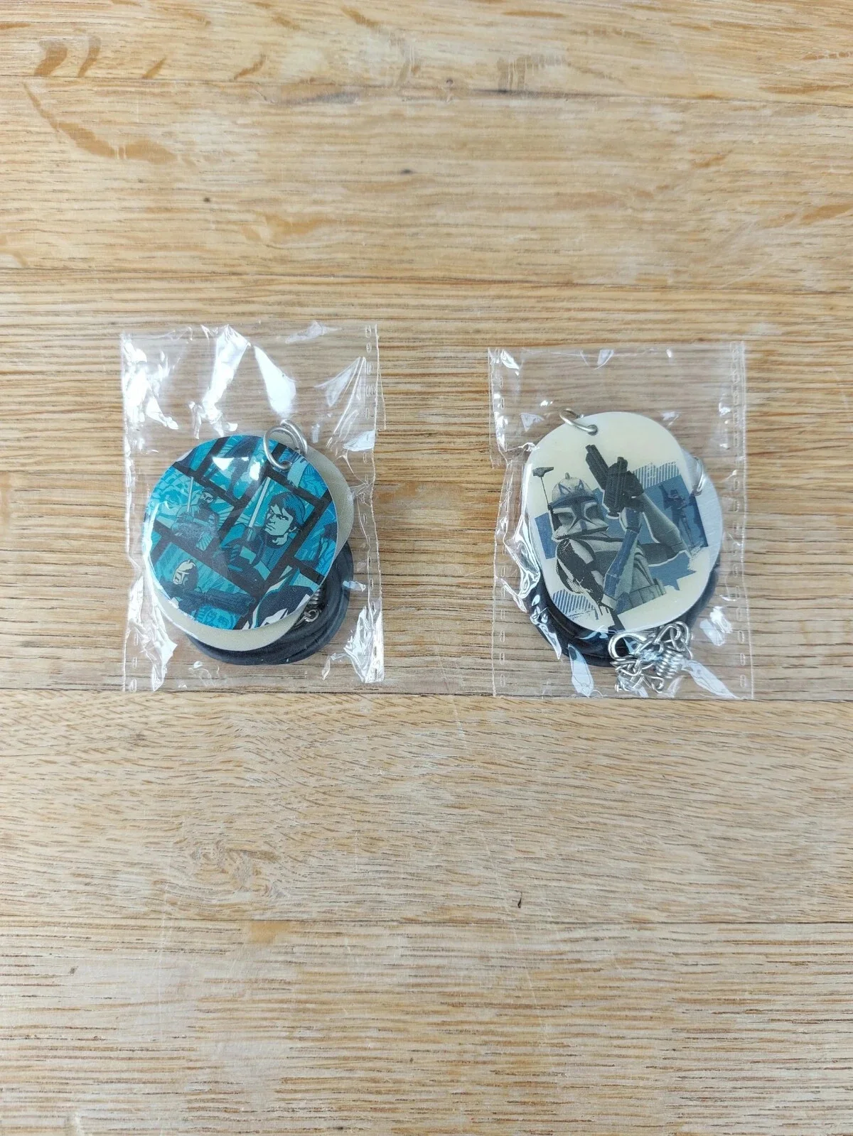 STAR WARS - METAL DOG TAGS - CLONE TROOPER / ANAKIN - LOT OF 2 - NEW, изображение 2